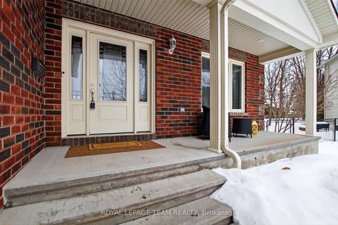 Photo 2 at 124 Comba Drive, Carleton Place