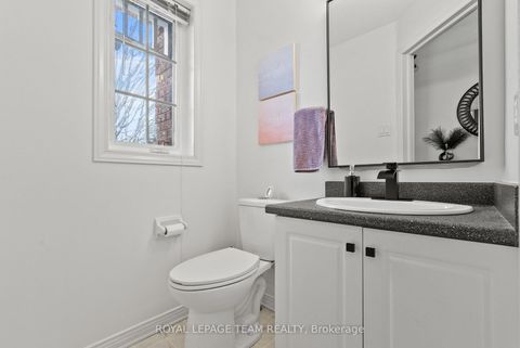 Photo 3 at 5 Milner Downs Crescent, Emerald Meadows/Trailwest, Kanata