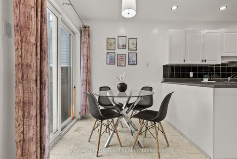 Photo 19 at 5 Milner Downs Crescent, Emerald Meadows/Trailwest, Kanata