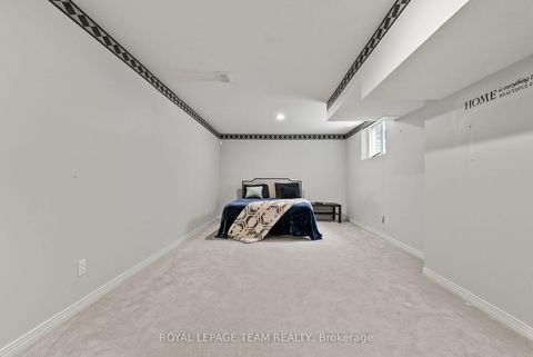 Photo 35 at 5 Milner Downs Crescent, Emerald Meadows/Trailwest, Kanata