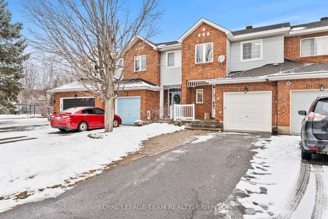 Photo 39 at 5 Milner Downs Crescent, Emerald Meadows/Trailwest, Kanata