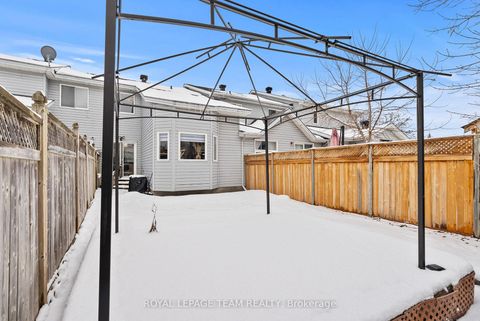 Photo 41 at 5 Milner Downs Crescent, Emerald Meadows/Trailwest, Kanata