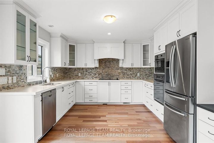 Photo 13 at 365 LANGRELL Crescent, Nepean (Strandherd), Ottawa