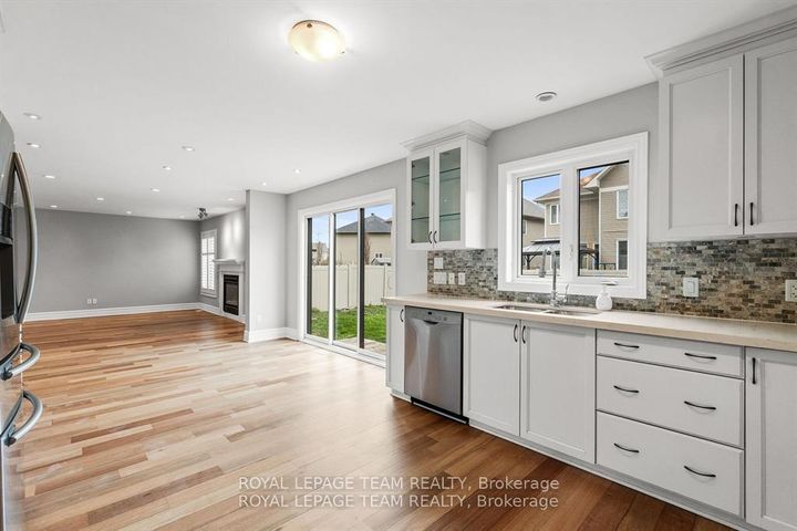 Photo 16 at 365 LANGRELL Crescent, Nepean (Strandherd), Ottawa
