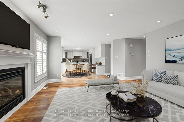 Photo 20 at 365 LANGRELL Crescent, Nepean (Strandherd), Ottawa