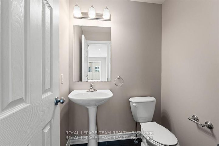 Photo 28 at 365 LANGRELL Crescent, Nepean (Strandherd), Ottawa