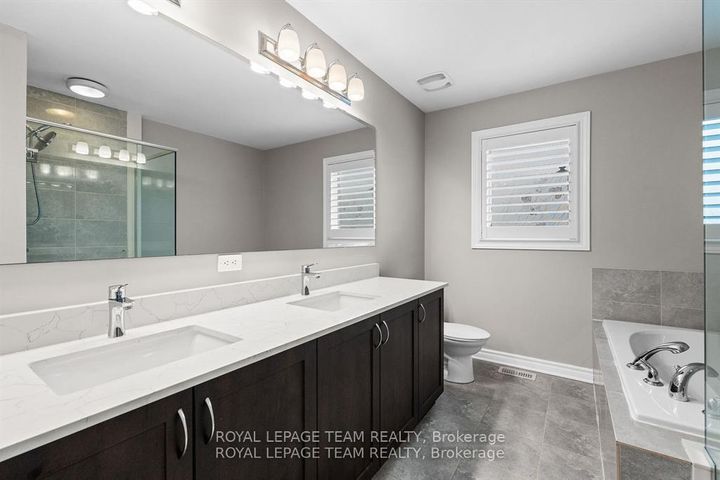 Photo 33 at 365 LANGRELL Crescent, Nepean (Strandherd), Ottawa