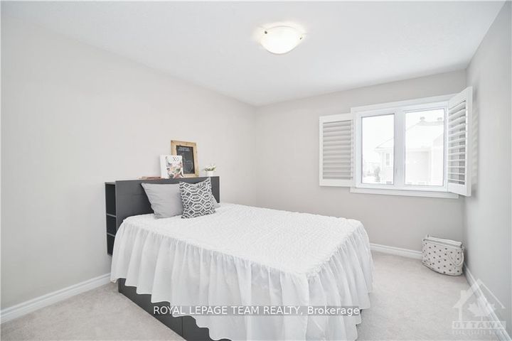 Photo 37 at 365 LANGRELL Crescent, Nepean (Strandherd), Ottawa