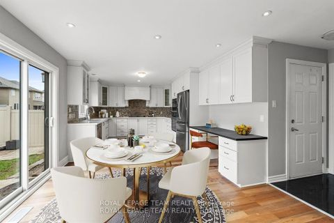 Photo 18 at 365 LANGRELL Crescent, Nepean (Strandherd), Ottawa