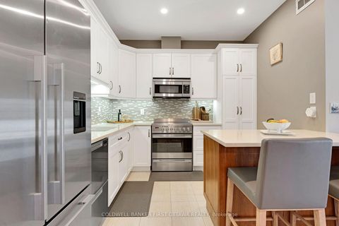 Photo 12 at 35 Perthmore Street, Perth