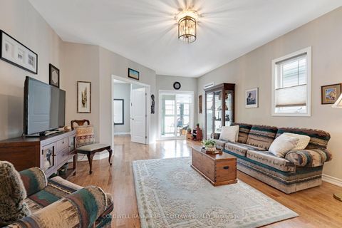 Photo 15 at 35 Perthmore Street, Perth