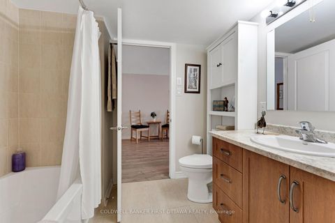 Photo 36 at 35 Perthmore Street, Perth