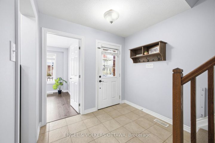 Photo 4 at 2206 Watercolours Way, Nepean (Half Moon Bay), Ottawa