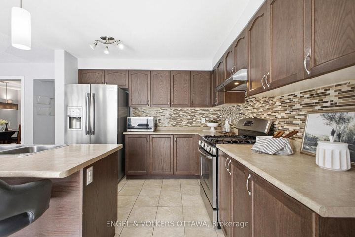 Photo 7 at 2206 Watercolours Way, Nepean (Half Moon Bay), Ottawa