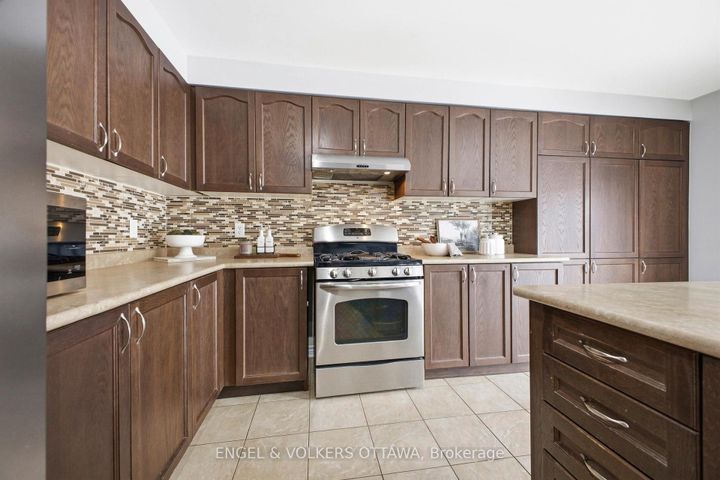 Photo 8 at 2206 Watercolours Way, Nepean (Half Moon Bay), Ottawa