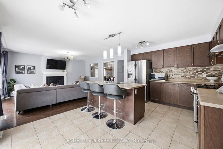 Photo 9 at 2206 Watercolours Way, Nepean (Half Moon Bay), Ottawa