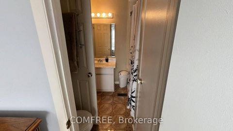 Photo 8 at 56 Fieldgate Drive, Nepean (Knollsbrook), Ottawa