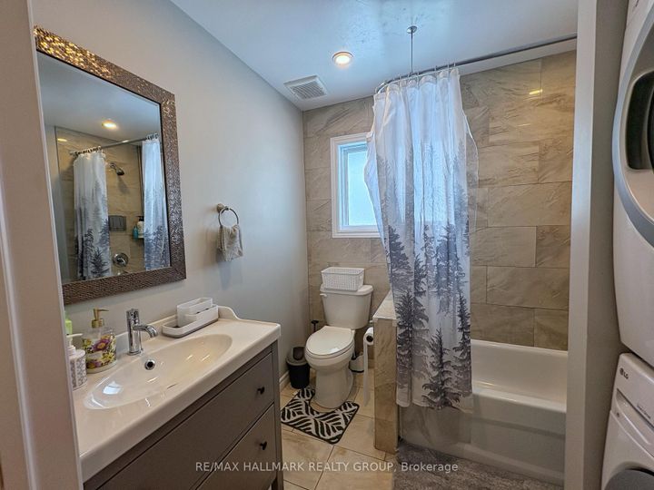 Photo 15 at 18 Forest Park Avenue, Nepean (City View/Skyline/Fisher Heights/Parkwood Hills), Ottawa