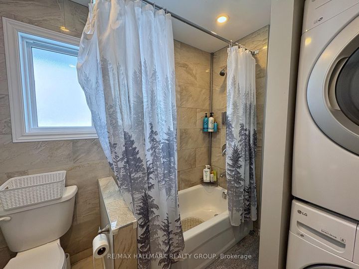 Photo 16 at 18 Forest Park Avenue, Nepean (City View/Skyline/Fisher Heights/Parkwood Hills), Ottawa