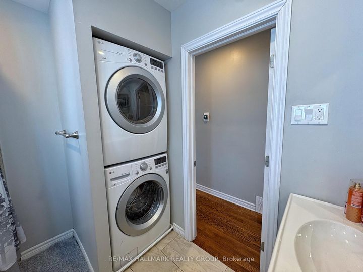 Photo 17 at 18 Forest Park Avenue, Nepean (City View/Skyline/Fisher Heights/Parkwood Hills), Ottawa