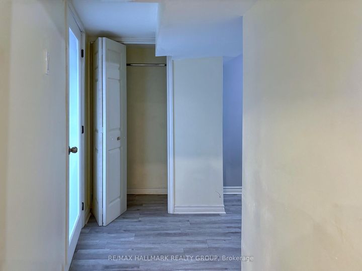 Photo 30 at 18 Forest Park Avenue, Nepean (City View/Skyline/Fisher Heights/Parkwood Hills), Ottawa