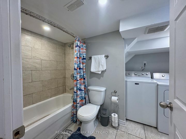 Photo 32 at 18 Forest Park Avenue, Nepean (City View/Skyline/Fisher Heights/Parkwood Hills), Ottawa