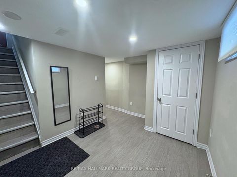 Photo 18 at 18 Forest Park Avenue, Nepean (City View/Skyline/Fisher Heights/Parkwood Hills), Ottawa