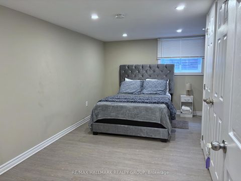 Photo 27 at 18 Forest Park Avenue, Nepean (City View/Skyline/Fisher Heights/Parkwood Hills), Ottawa