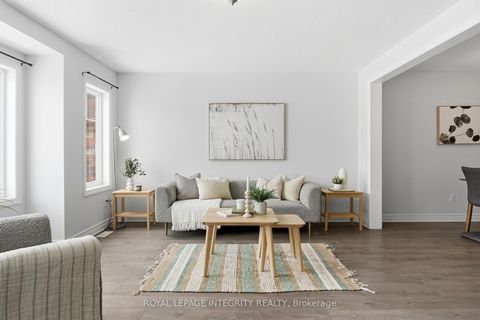 Photo 3 at 145 Gelderland Private, Emerald Meadows/Trailwest, Kanata