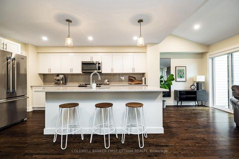 Photo 9 at 211 PURCHASE Crescent, Stittsville (South), Stittsville