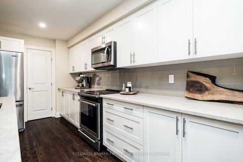 Photo 12 at 211 PURCHASE Crescent, Stittsville (South), Stittsville