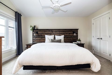 Photo 27 at 211 PURCHASE Crescent, Stittsville (South), Stittsville