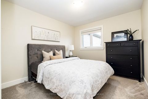 Photo 31 at 211 PURCHASE Crescent, Stittsville (South), Stittsville