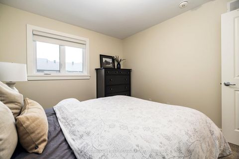 Photo 32 at 211 PURCHASE Crescent, Stittsville (South), Stittsville