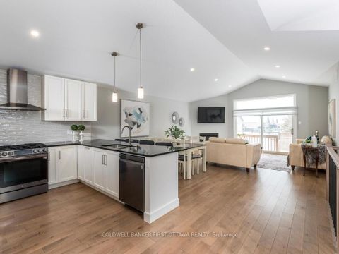 Photo 5 at 627 Bracewell Street, Mississippi Mills (Ramsay) Twp, Mississippi Mills