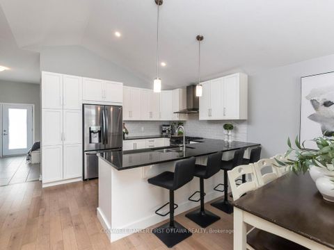 Photo 13 at 627 Bracewell Street, Mississippi Mills (Ramsay) Twp, Mississippi Mills