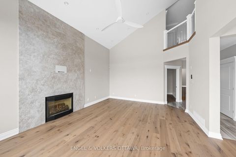 Photo 11 at 6373 Radisson Way, Hiawatha Park/Convent Glen, Orleans