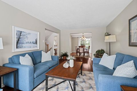 Photo 6 at 6068 MEADOWGLEN Drive, Chapel Hill, Orleans