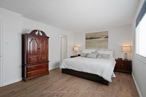 Photo 18 at 6068 MEADOWGLEN Drive, Chapel Hill, Orleans