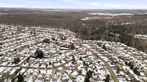 Photo 39 at 6068 MEADOWGLEN Drive, Chapel Hill, Orleans