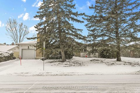 Photo 2 at 28 Carbrooke Street, Glencairn/Hazeldean, Kanata