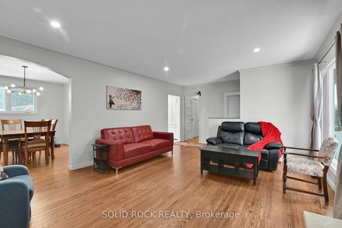 Photo 7 at 28 Carbrooke Street, Glencairn/Hazeldean, Kanata