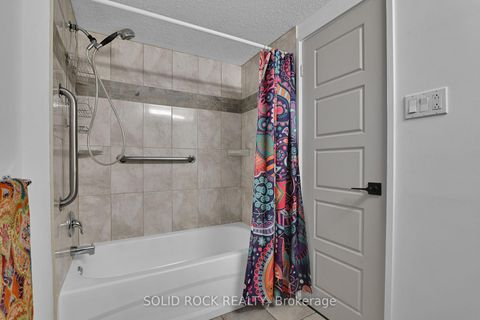 Photo 15 at 28 Carbrooke Street, Glencairn/Hazeldean, Kanata