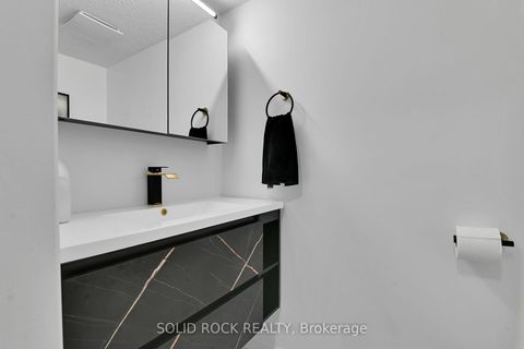 Photo 20 at 28 Carbrooke Street, Glencairn/Hazeldean, Kanata