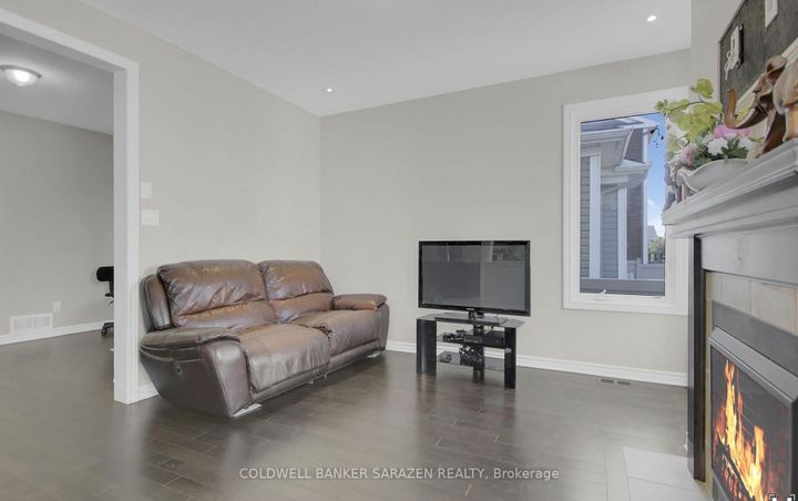 Photo 21 at 906 Whimbrel Way, Nepean (Half Moon Bay), Ottawa