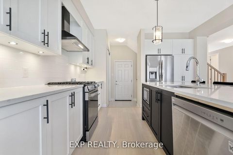 Photo 12 at 224 Pursuit Terrace, Goulbourn Twp From Franktown Rd/South To Rideau, Stittsville