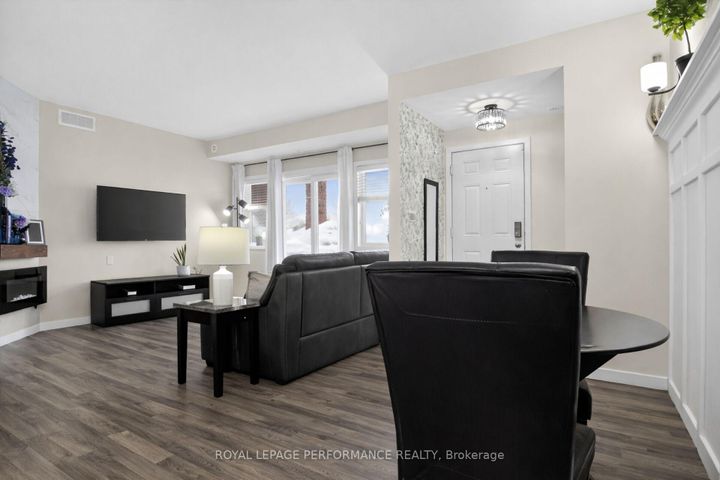 Photo 16 at B - 135 Harthill Way, Nepean (Heritage Park), Ottawa