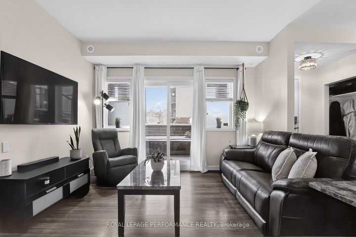 Photo 18 at B - 135 Harthill Way, Nepean (Heritage Park), Ottawa