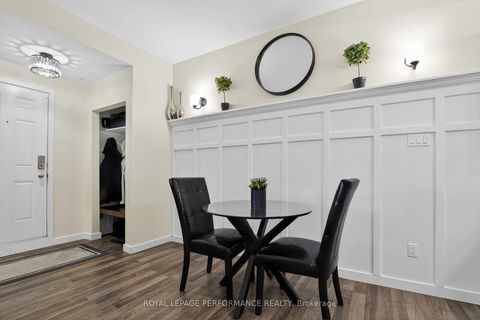 Photo 5 at B - 135 Harthill Way, Nepean (Heritage Park), Ottawa