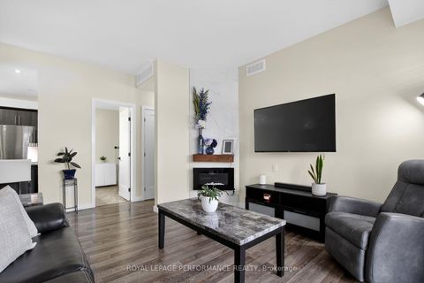 Photo 21 at B - 135 Harthill Way, Nepean (Heritage Park), Ottawa